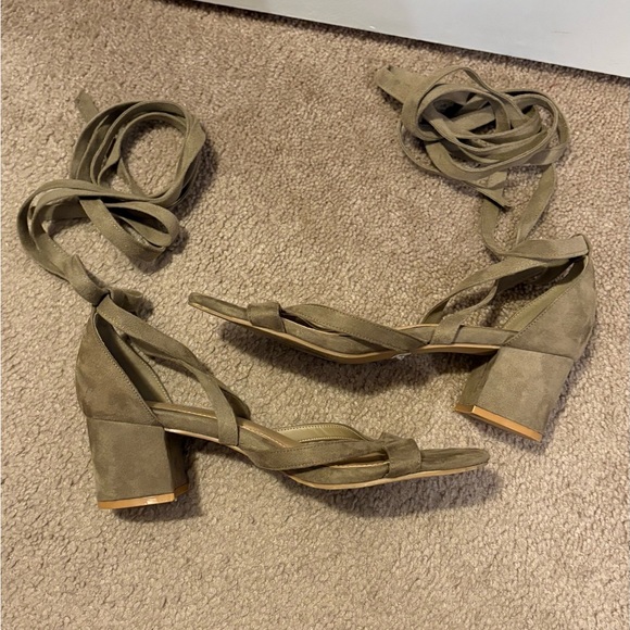 Torrid Taupe Faux Suede Wrap Heels 11WW - Picture 4 of 9